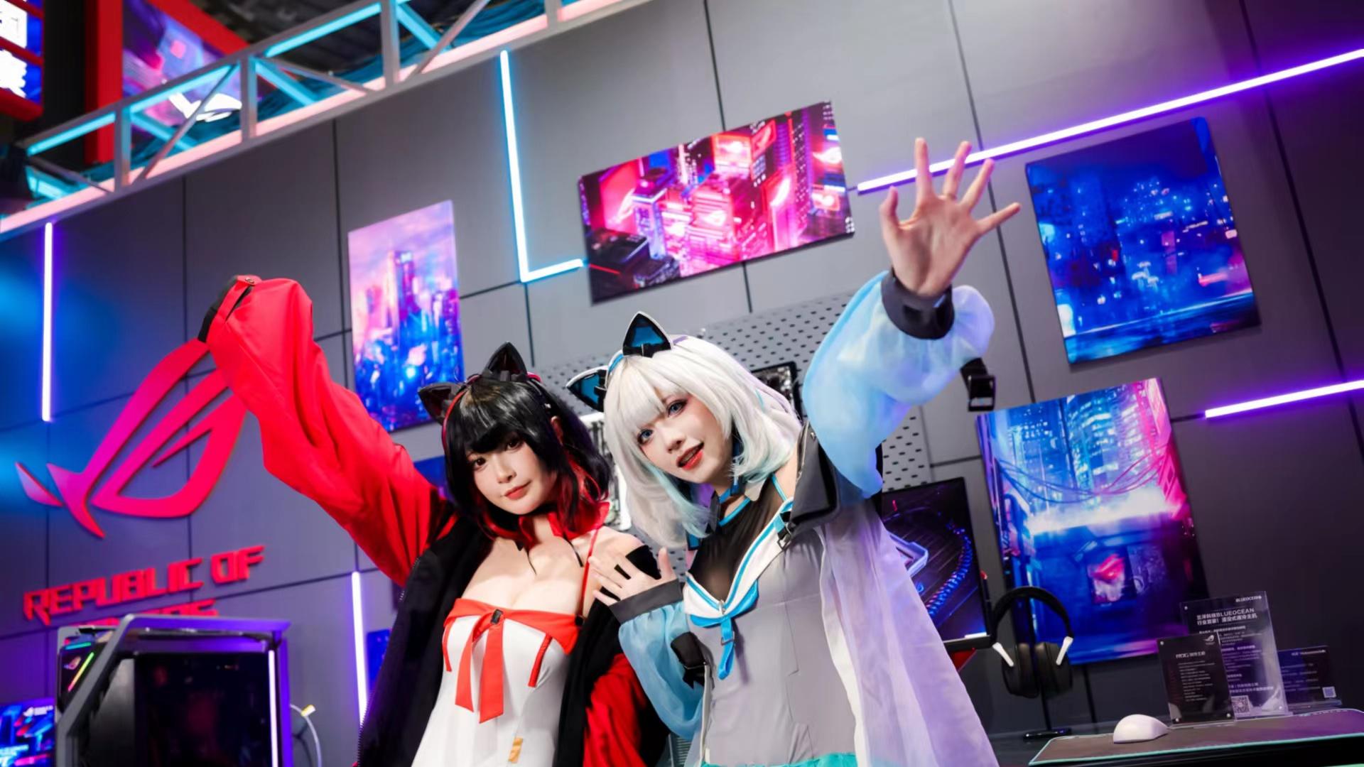 成为枪神一哥！你就缺这块FPS神屏啦！