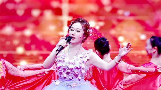 人物专访/音乐人亓婕用草原风情传递歌者艺术人生