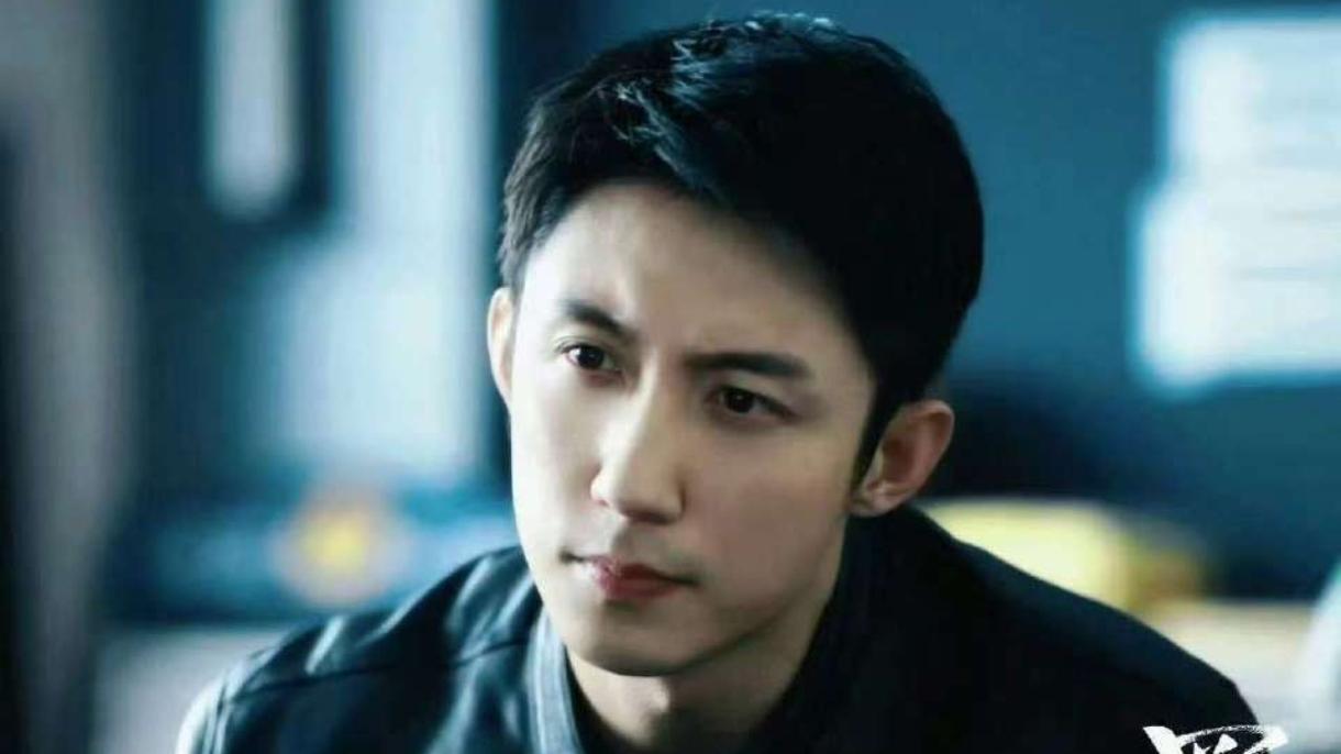 黄景瑜才是内娱点金手！别人蹭IP，他直接造IP！