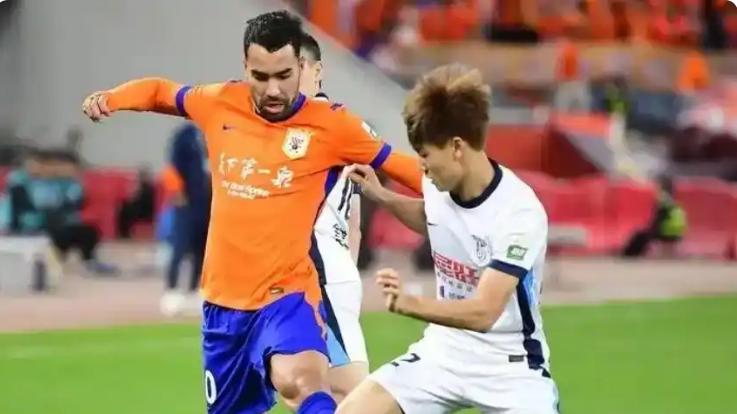 泰山队主场输大连，犯错和纠错，为什么还是输了比赛呢？