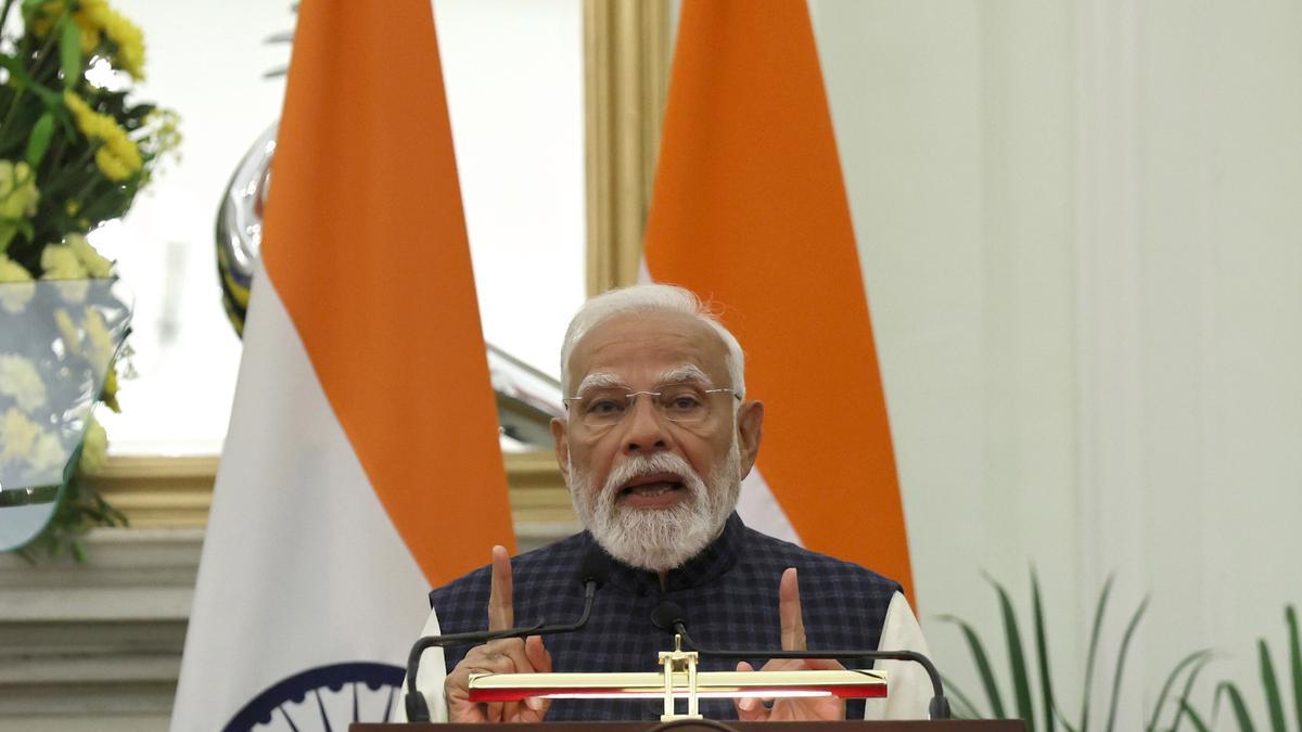 最滑稽的一幕：莫迪喊着要超越中国，印企却在为“中国全款”愁白了头