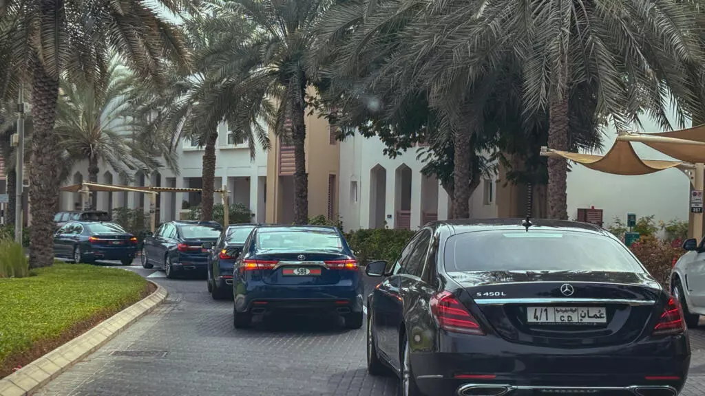 法语：伊朗与美国：谈判将于“下周初”继续进行