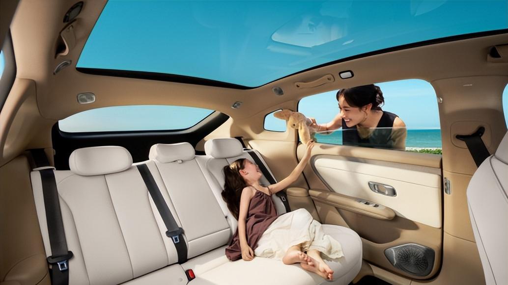 舒享生活，一步到位！冠军车型长安启源A06 正式推出240激光Ultra+车型