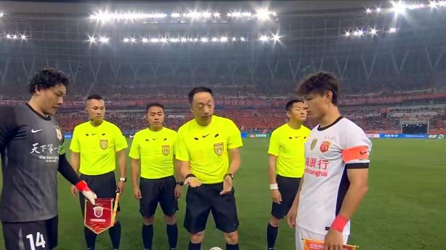 想念吴兴涵！泰山小将被打爆，鲁媒：吴兴涵手下败将终于翻身了