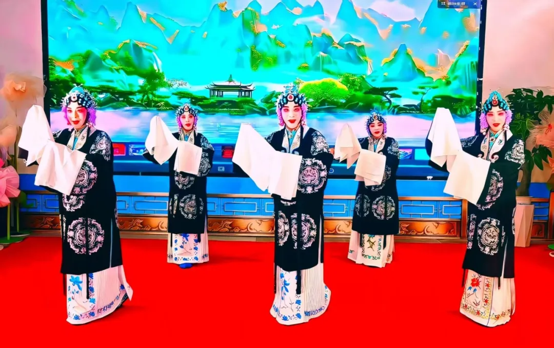 守正创新传崔韵 崔小红携弟子新春献礼非遗文化