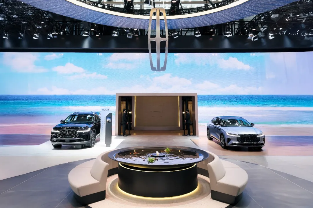 林肯以“舒服+全路况+尊享服务”重构2025豪华新范式