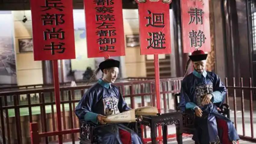 浙江巡抚卢焯基层行政经验丰富，大力兴修水利，即使贪污仍从轻发落