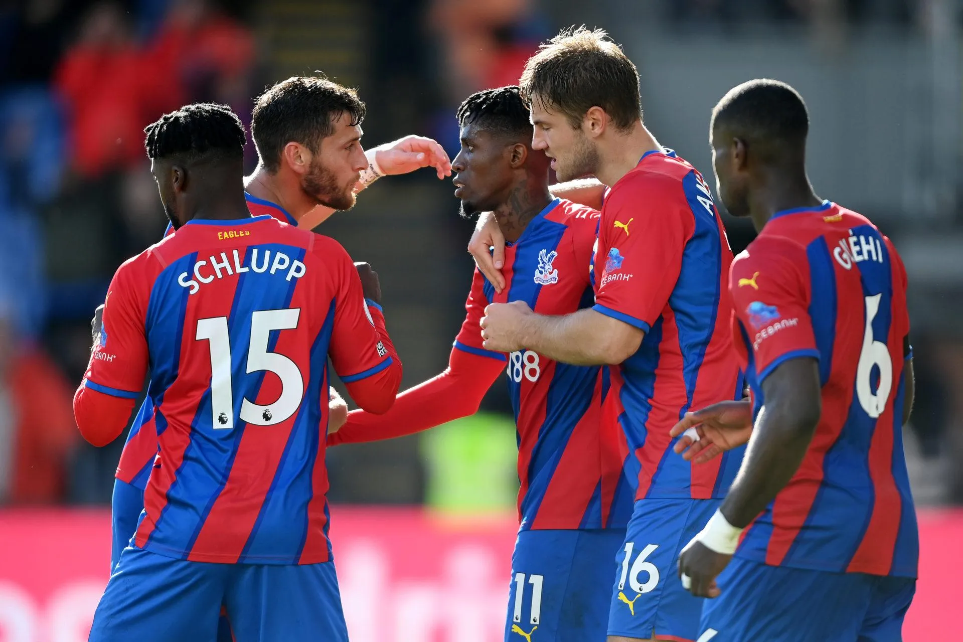 4月16日：欧协联1/4决赛次回合：佛罗伦萨 vs 水晶宫