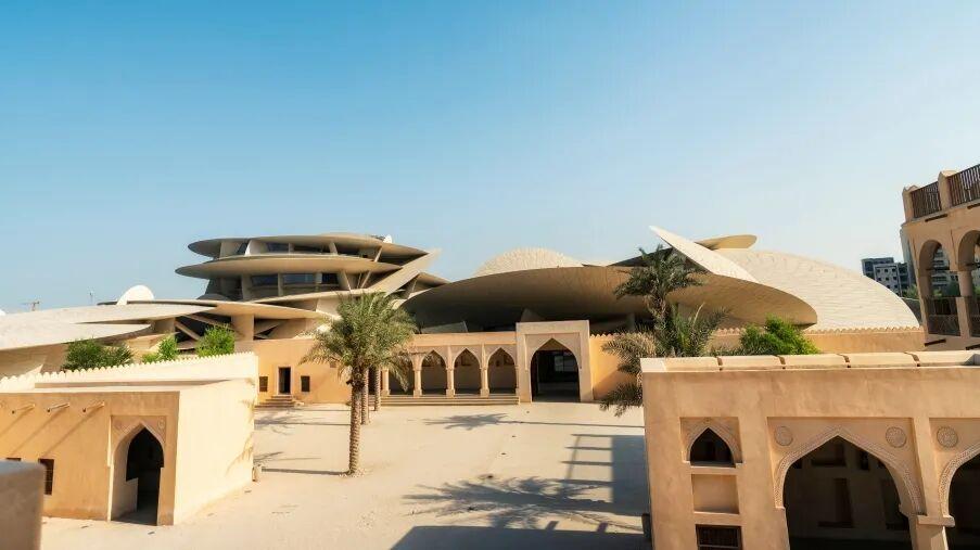 中东这波把游客“逼成”经济学家了