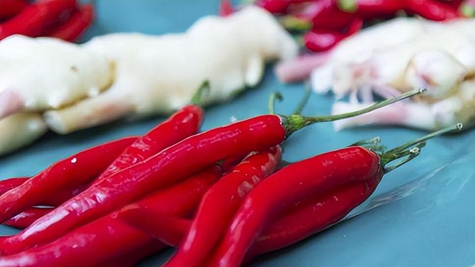最新研究表明儿童吃辣椒会长不高？难道一点辣椒都不能吃吗