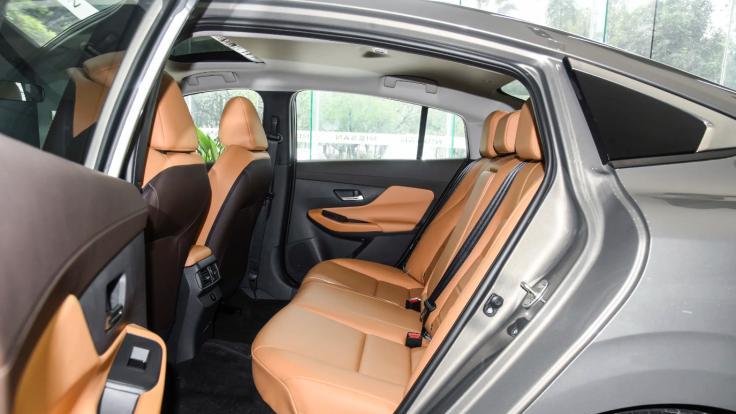 又是“移动大沙发”？全新轩逸空间实测，这些短板你能接受吗