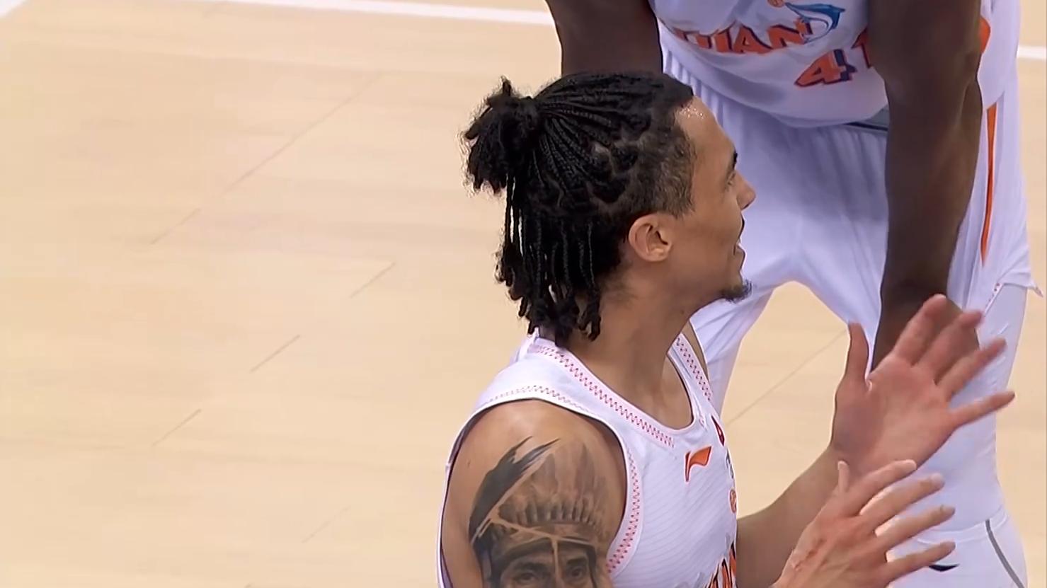 CBA：邹阳空砍23+8，林庭谦20分7中1取胜，本土奇兵23分