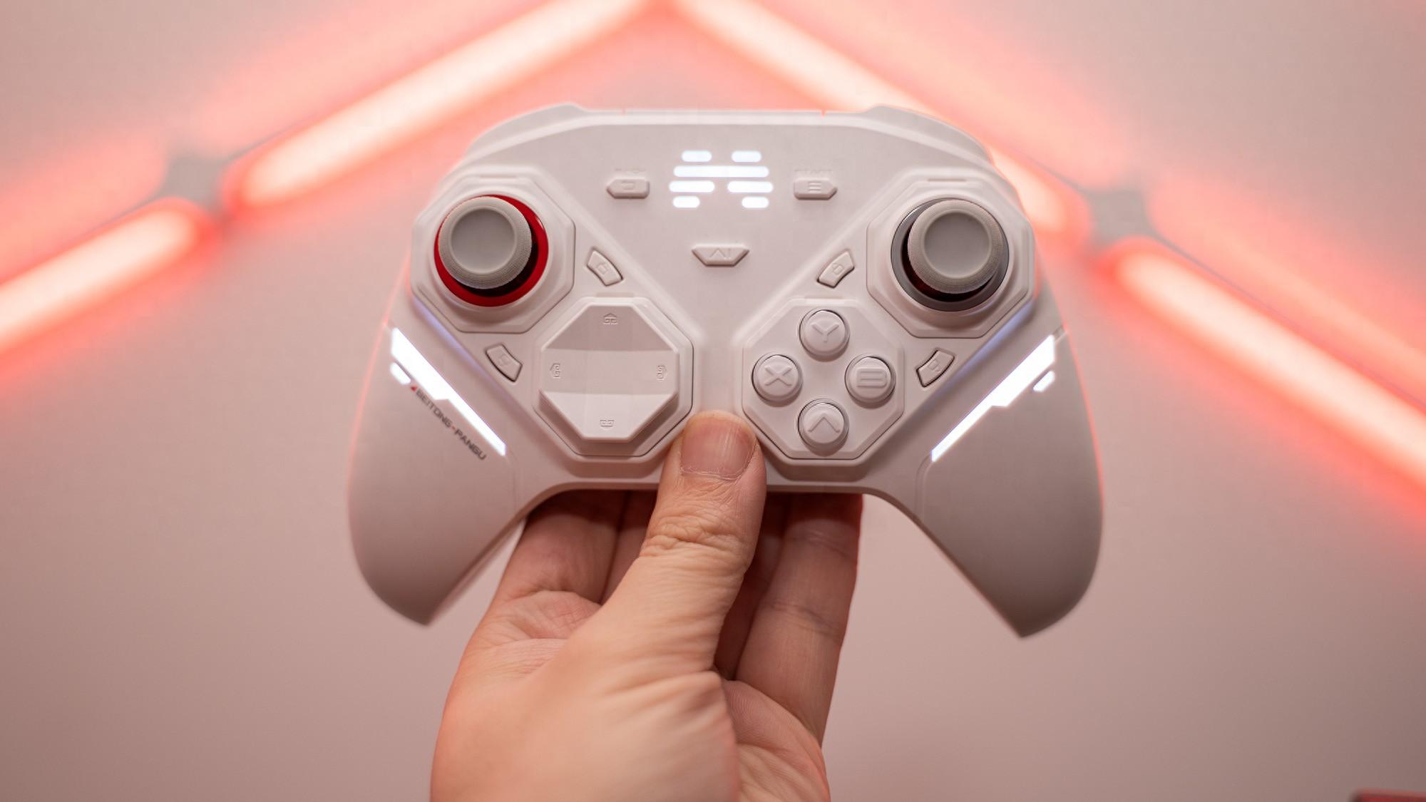 如果只能留一把手柄，我会选它：北通盘古（丙午款）手柄体验