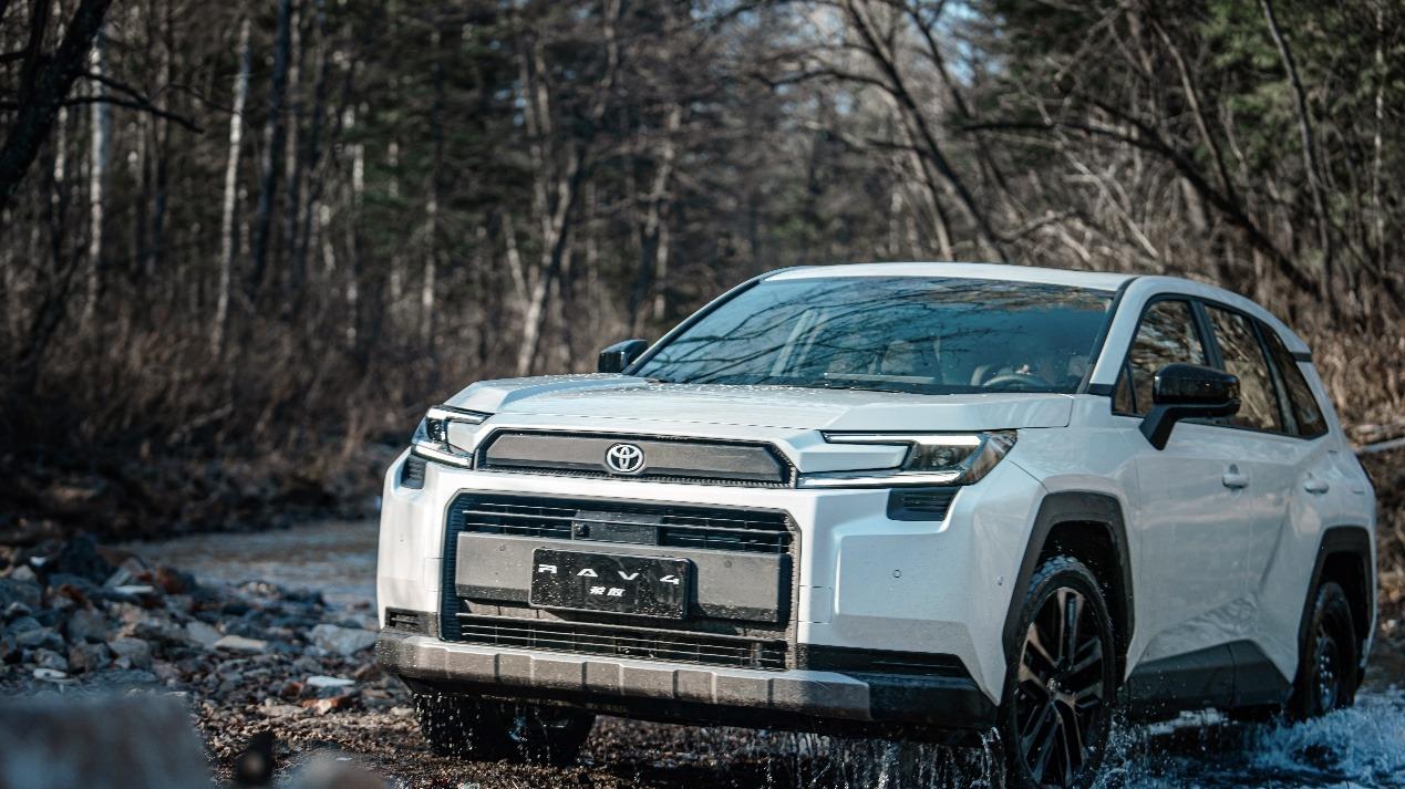 十大“超”点燃动市场，全新荣放打造城市SUV价值标杆