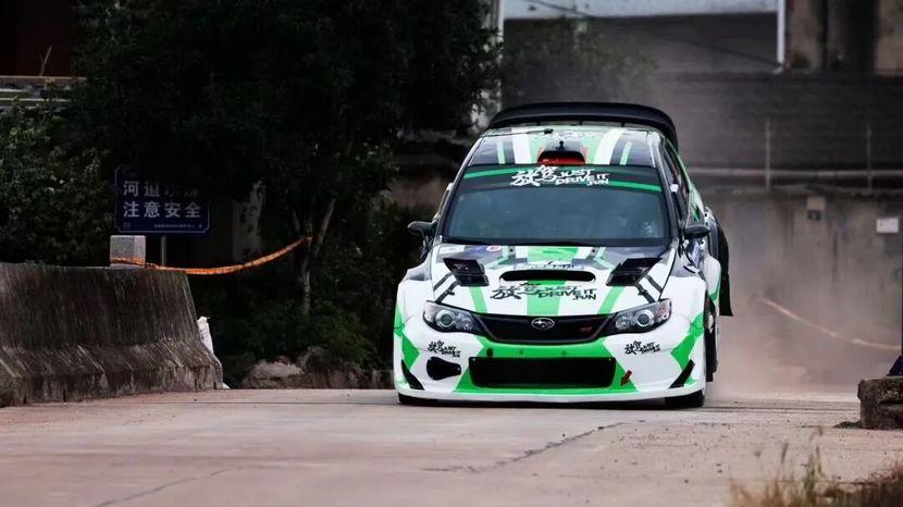 赛车人看《飞驰人生3》：专业揭秘那些真实的赛车故事