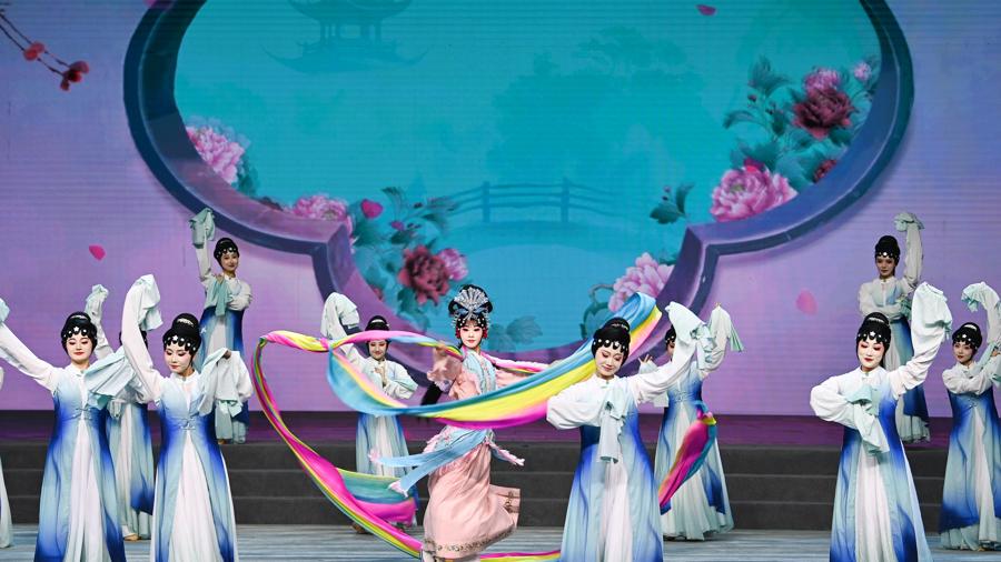 《主角》让这门“老派”艺术火了 年轻人争相二创“入坑”