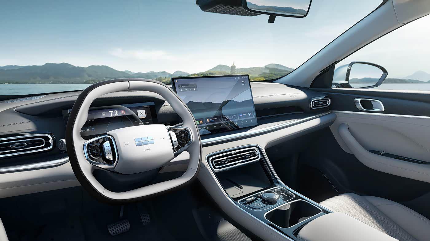 6万多起步价，长途不到3个油的插混轿车，能否为新年添盘菜