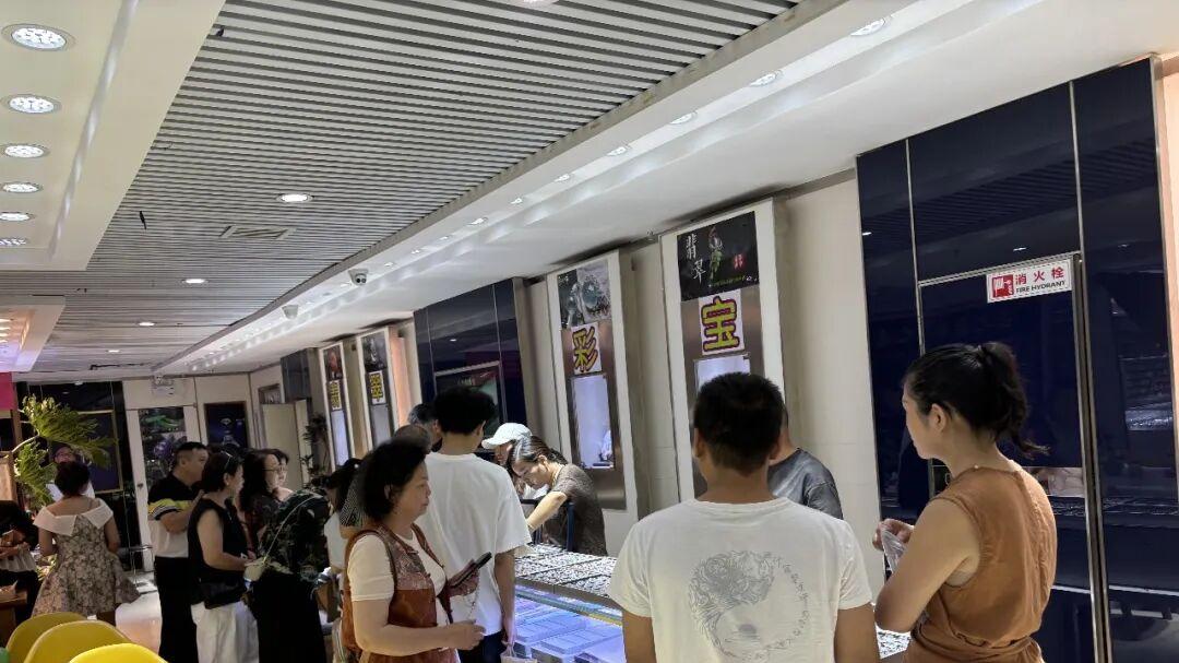 广东国际钻石商会在江西南昌举办“珠宝新品类、新市场、新增长---培育钻石、培育宝石南昌巡展交流会”
