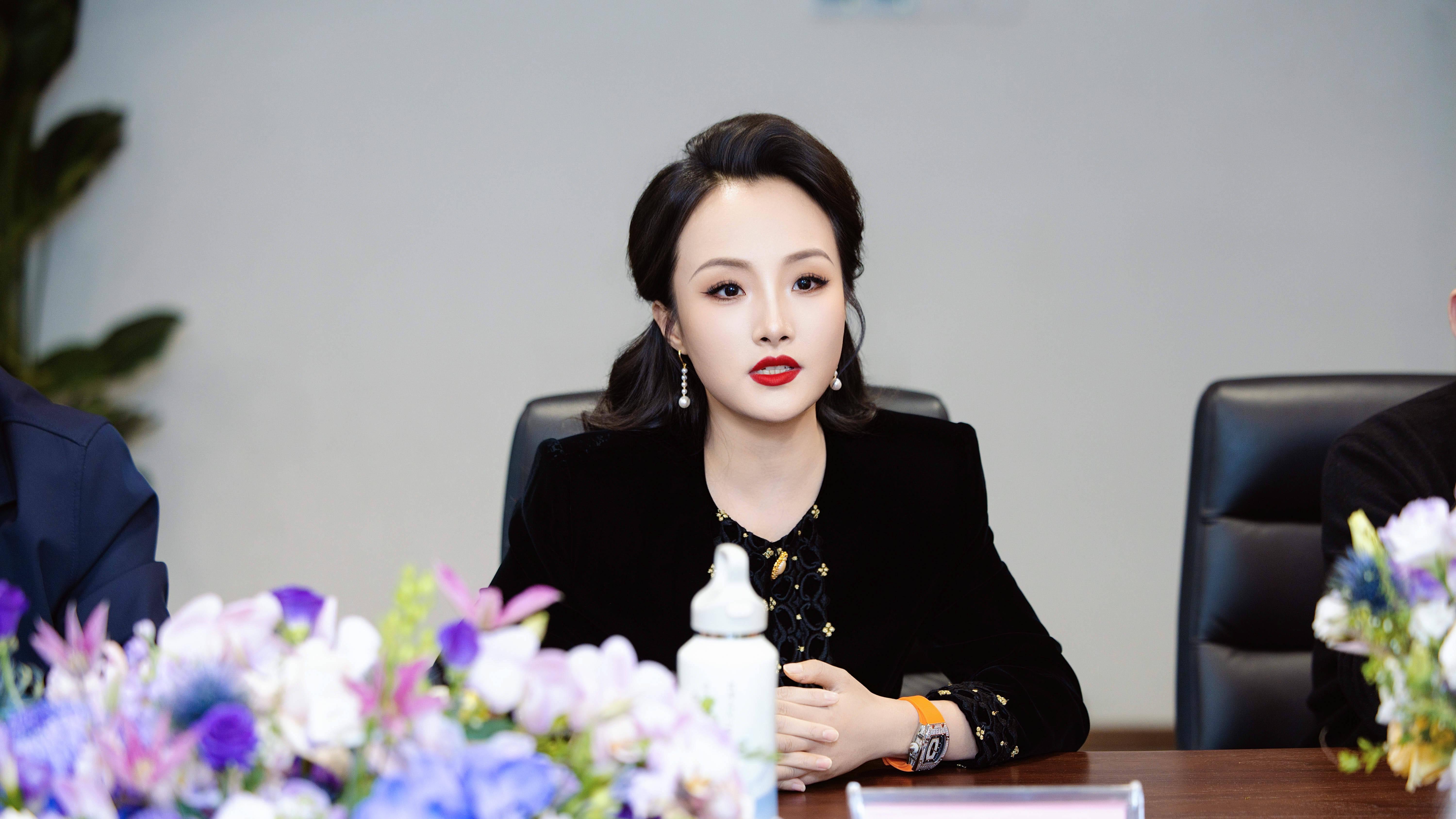 电影《妇女独立师》座谈会   项亮月与红四方面军家属们共话红色记忆