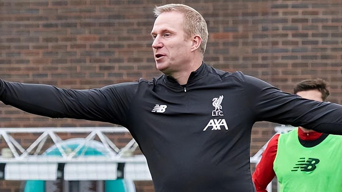 阿森纳定位球战术再进化，掷界外球专家加盟争冠拼图