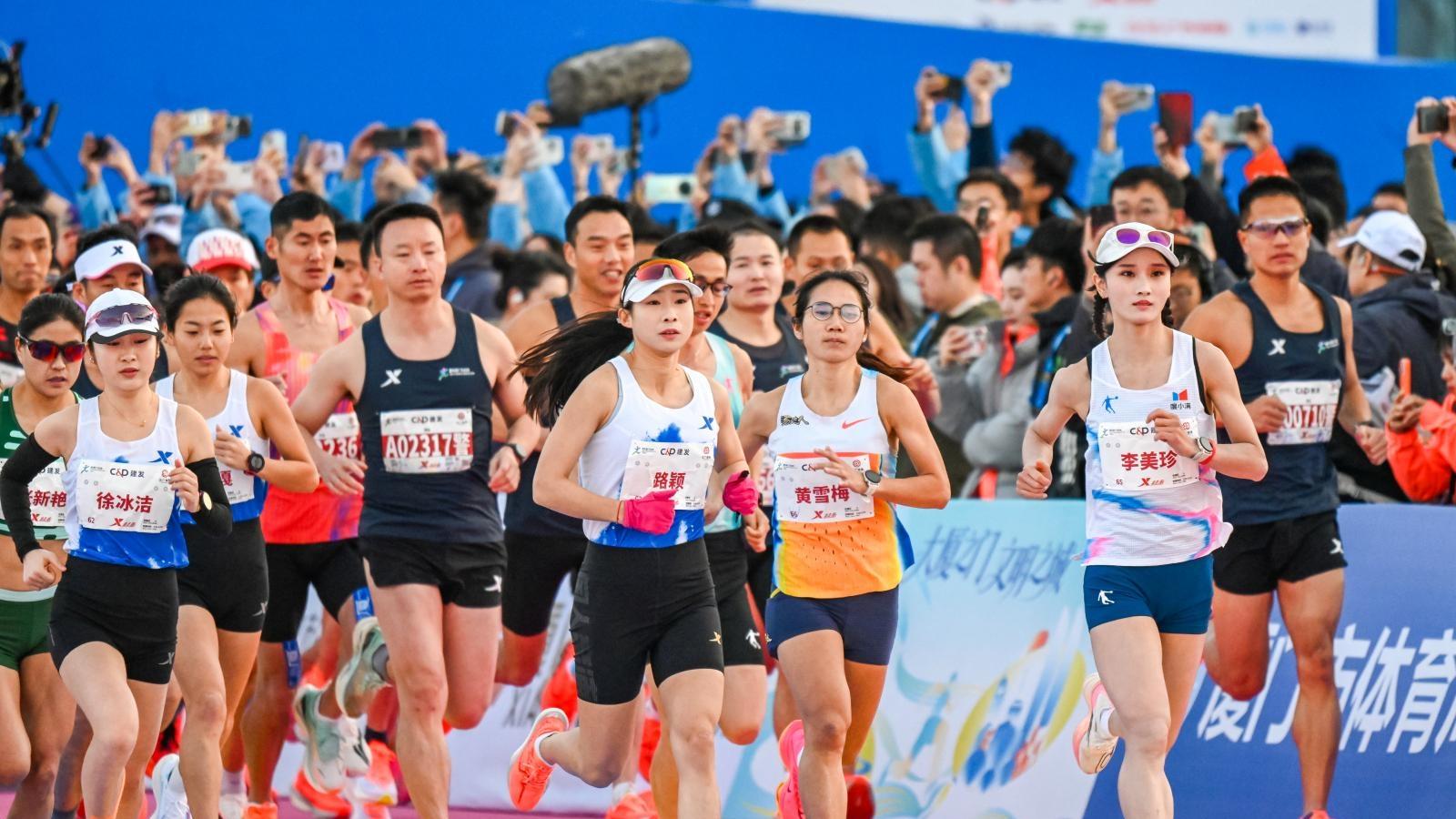 3.5万名跑者齐聚鹭岛，共探厦马“最美赛道”