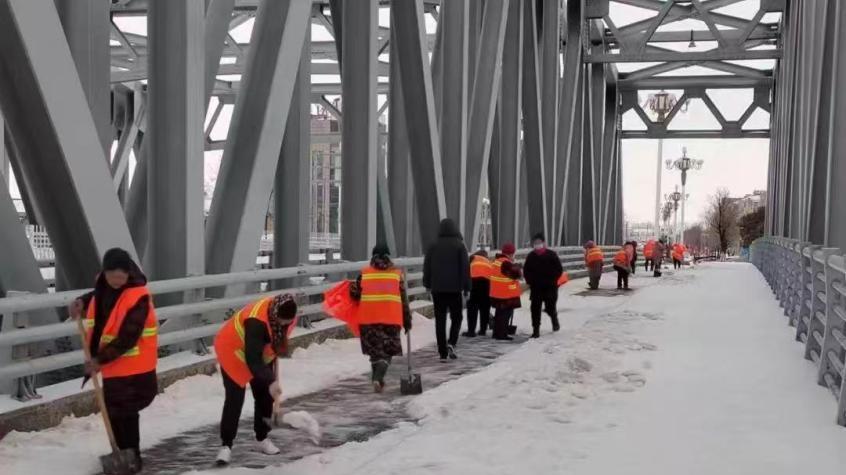 雪映初心 志愿护航——邳州暴雪中的责任与温暖