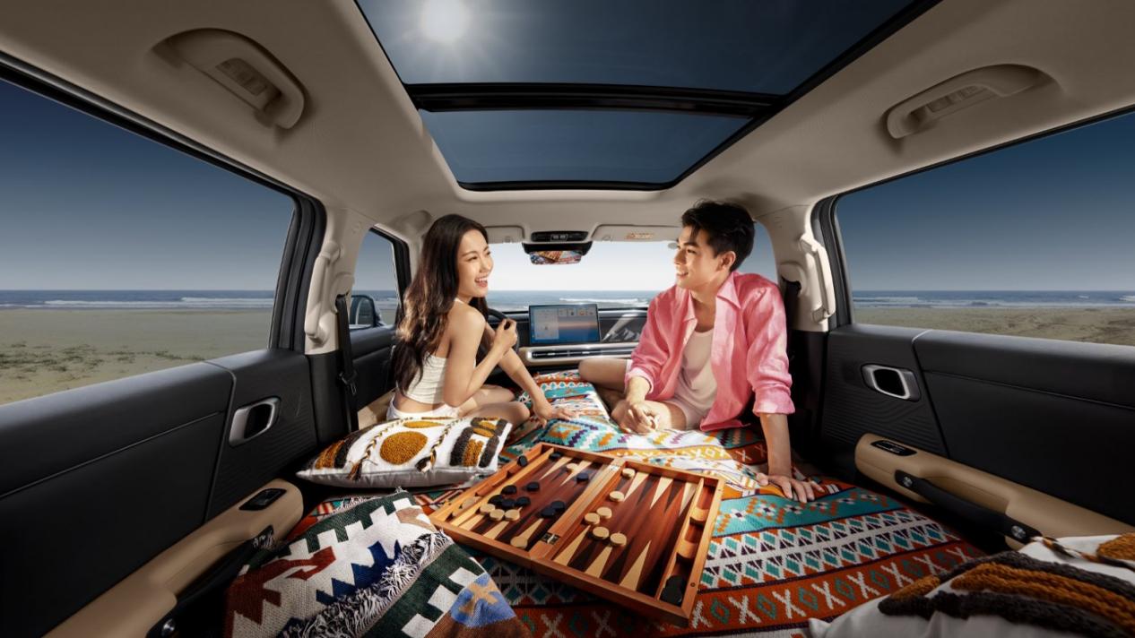 年轻家庭第一台轻野SUV，BJ30旅行家如何做到“全都要”？