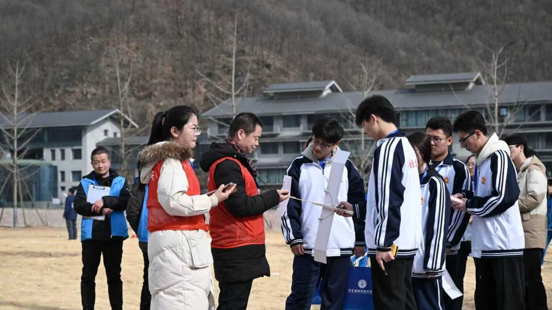 首次参赛即捷！冀州滏运中学航模社团三支队伍斩获二等奖!