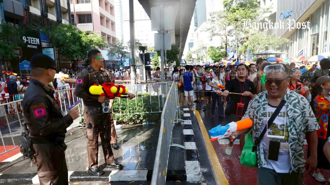 震惊体翻车了？泰国泼水节“242人死亡”是真的吗？