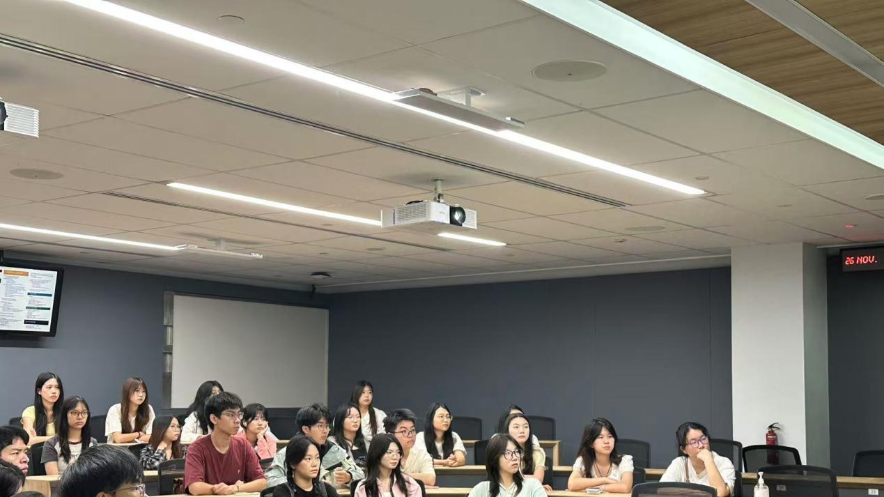 广州新华学院好不好？师生赴新加坡研学，谁说国际合作是面子功夫？
