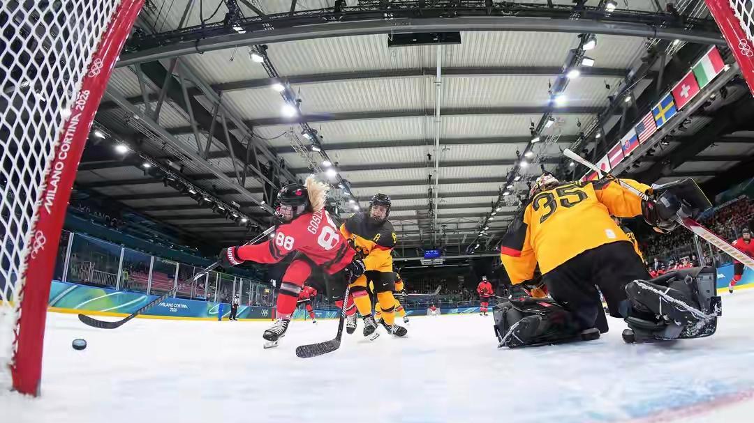 冬奥会 加拿大女冰5-1大胜德国 挺进四强
