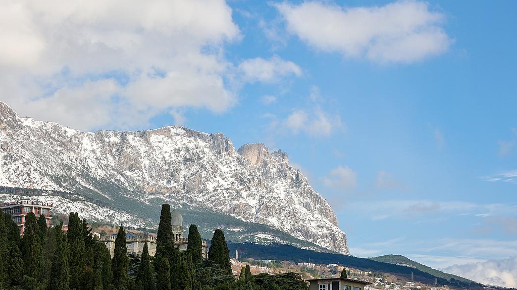蝴蝶大乐透26006期分析，上期热码开出3个号码，本期的温码考虑2到3个号码