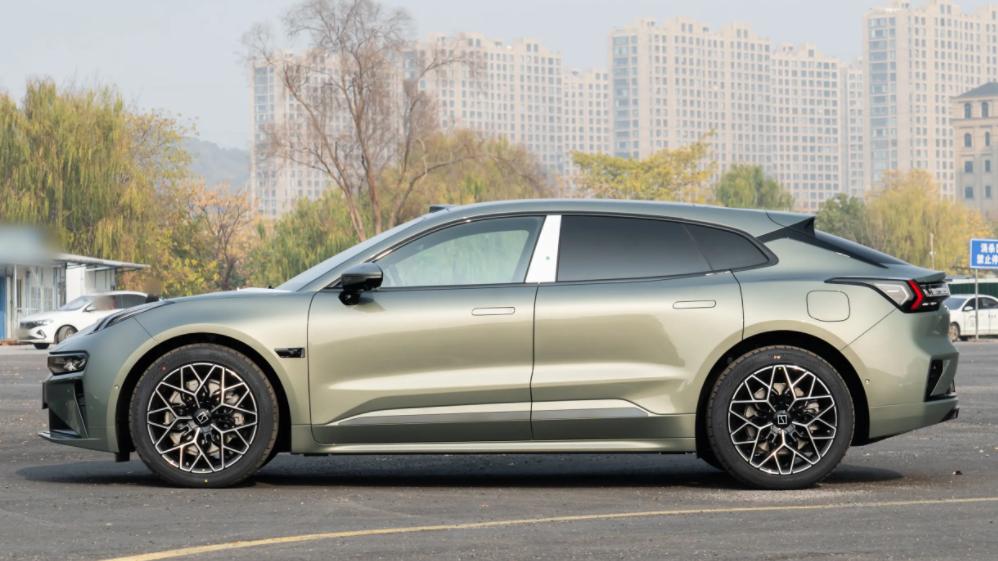 猎装造型运动感强，还是纯电动力，深度解析极氪001