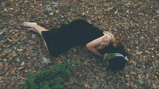 我不得不将你忘记