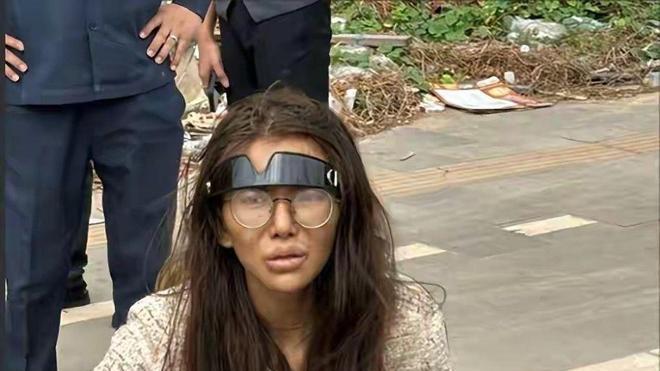 23岁中国天才女导演在柬埔寨坠亡：事发现场曝光，印度同事被抓