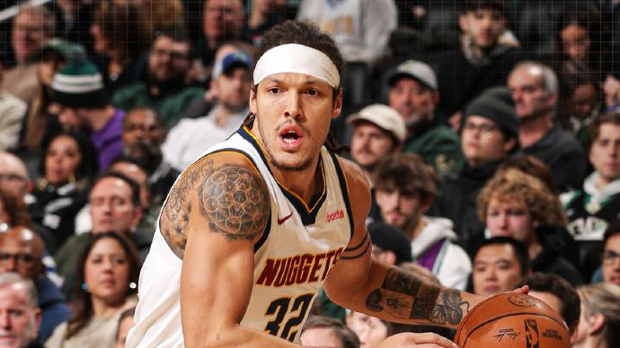 两分险胜雄鹿，拒绝23分逆转！穆雷缺阵，戈登伤退，字母22+13+7