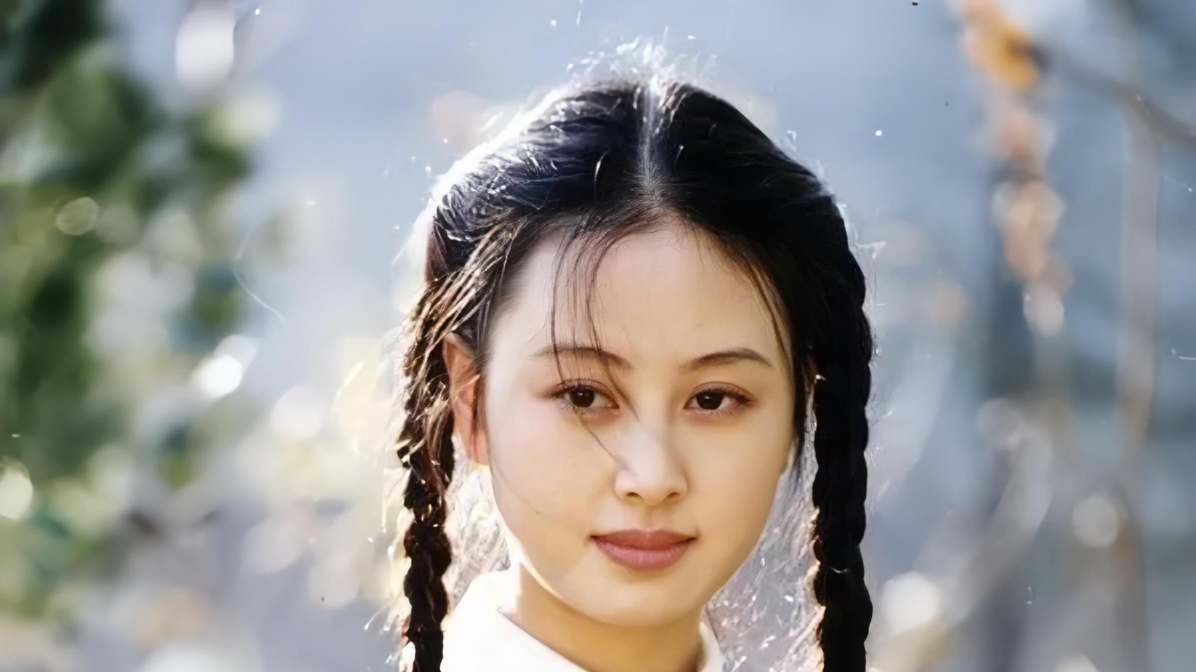 丰腴性感的应红挤不进美人榜前三，看看刑侦剧十大美人都有谁？