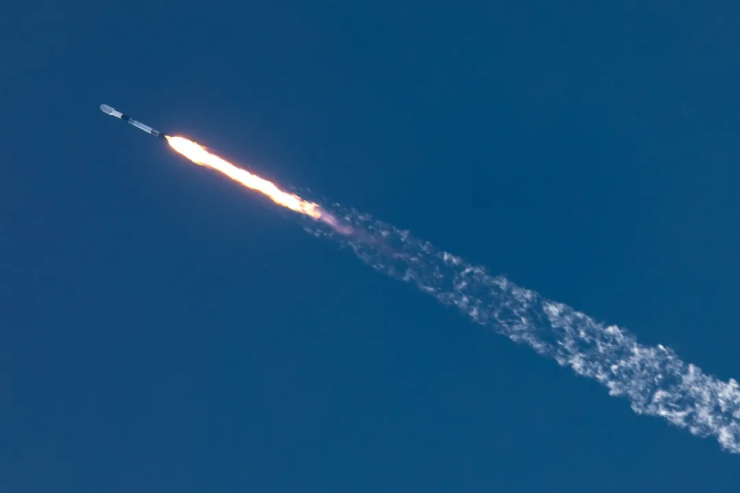 总价400亿美元！FCC批准SpaceX星链、AT&T频谱交易