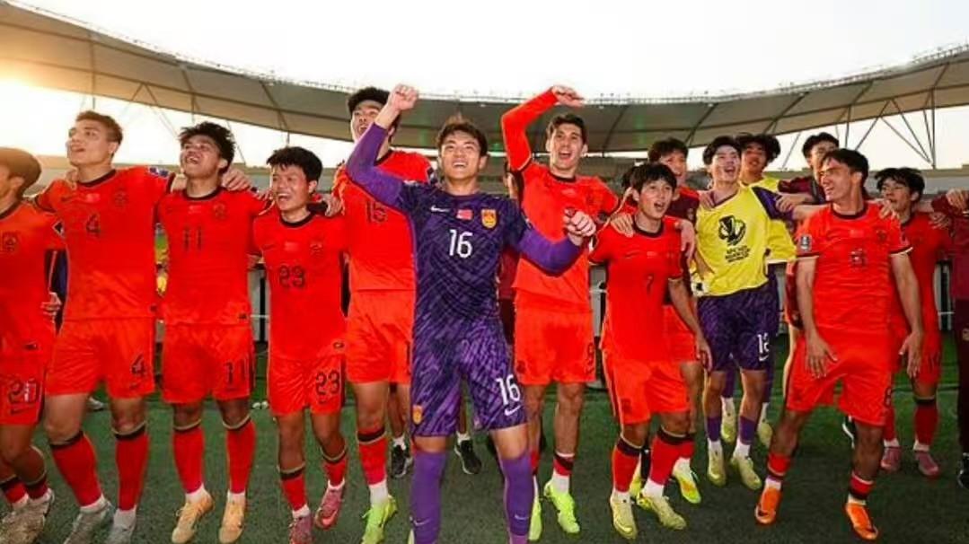 今夜！中国U23男足，接着揍“越”，接着“捂”