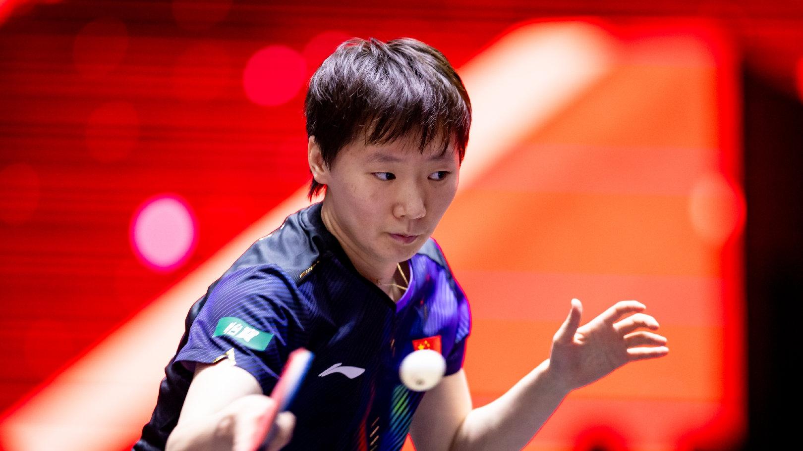 王曼昱大胜郑怡静，经历了考验，下一轮对战申裕斌