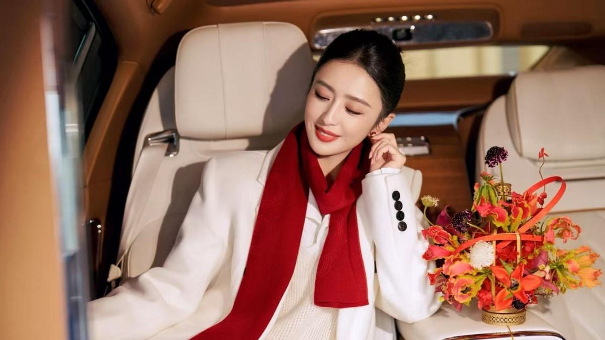 佟丽娅的尊界S800里，藏着高净值群体选车的新逻辑