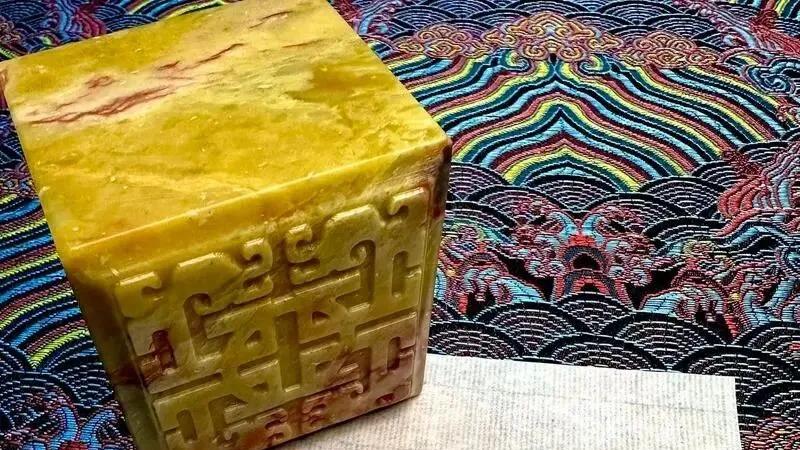 伤官、七杀与印绶的三国杀：为何说伤杀印是富贵险中求的顶级配置？