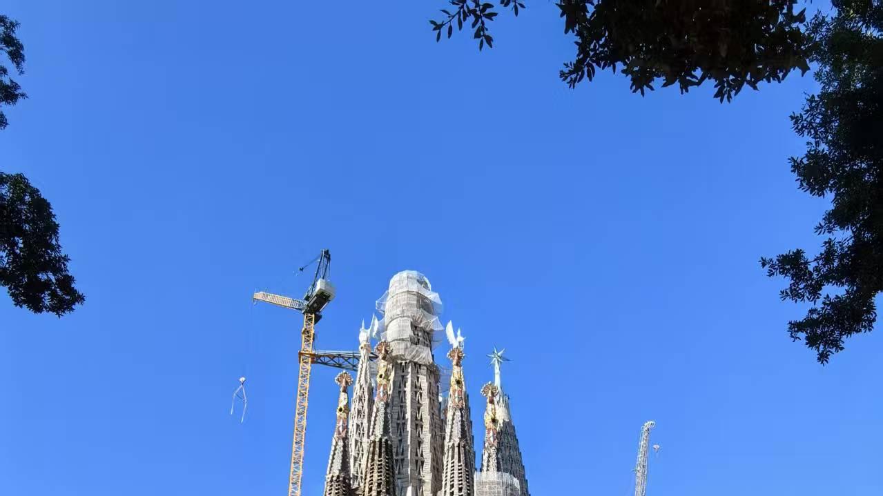 海外人文|杨晓光：一百四十年仍未完成的杰作——巴塞罗那圣家堂