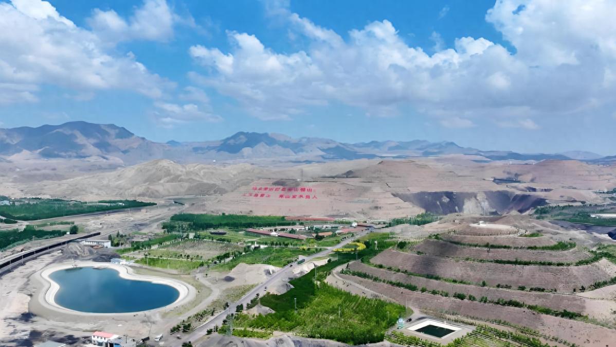 一夜之间，中国手里多了四张"王牌"！谁还能动我们的产业链？