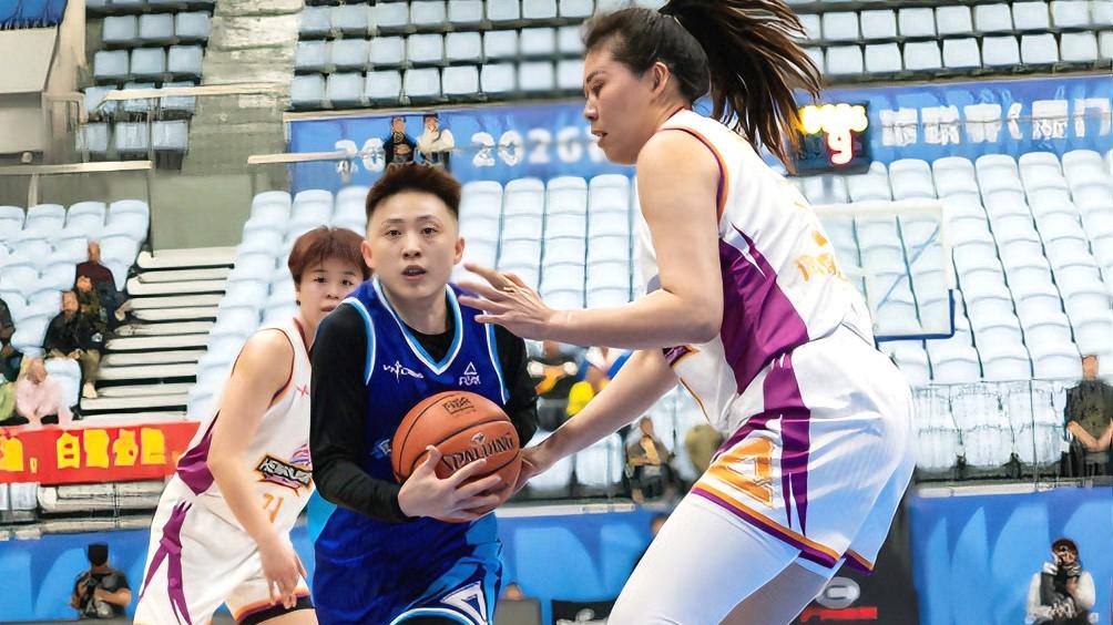 一个稳如太行，一个猛如海浪，两名宝岛“彭家后卫”越战越勇