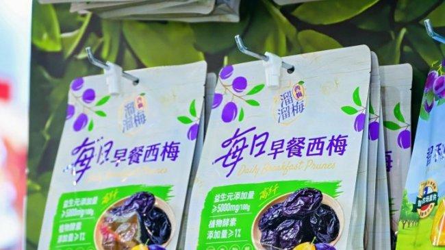 直击2026糖酒会：溜溜梅西梅匠心好味亮相行业盛会