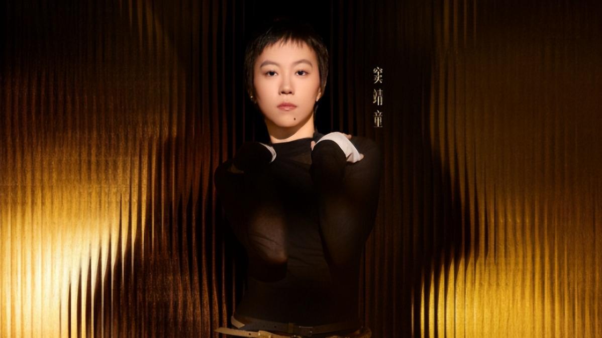 窦靖童夺冠让人惊醒：人情世故从来不是原罪，接不住才是！
