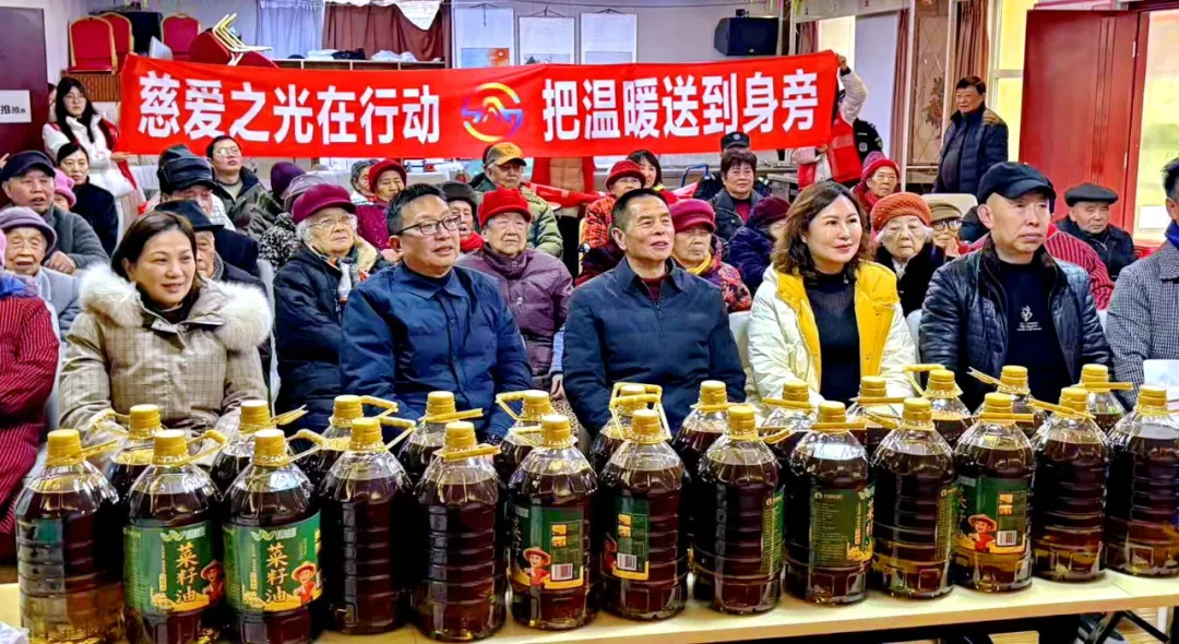 新春走基层·绵阳 | 企业公益行，龙腾康乃馨养老院获爱心捐赠