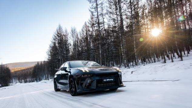 桦皮岭天然冰雪试炼场的终极赢家，领克03家族实至名归冬日战神