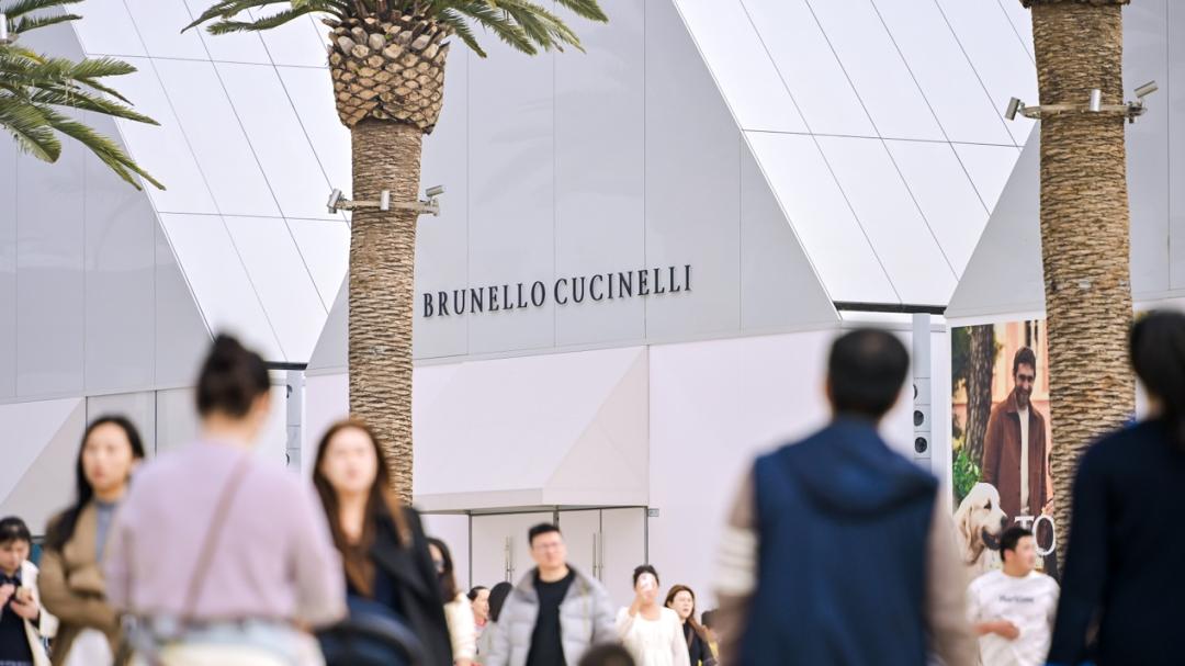 在万象滨海购物村，我们到底在为什么买单？